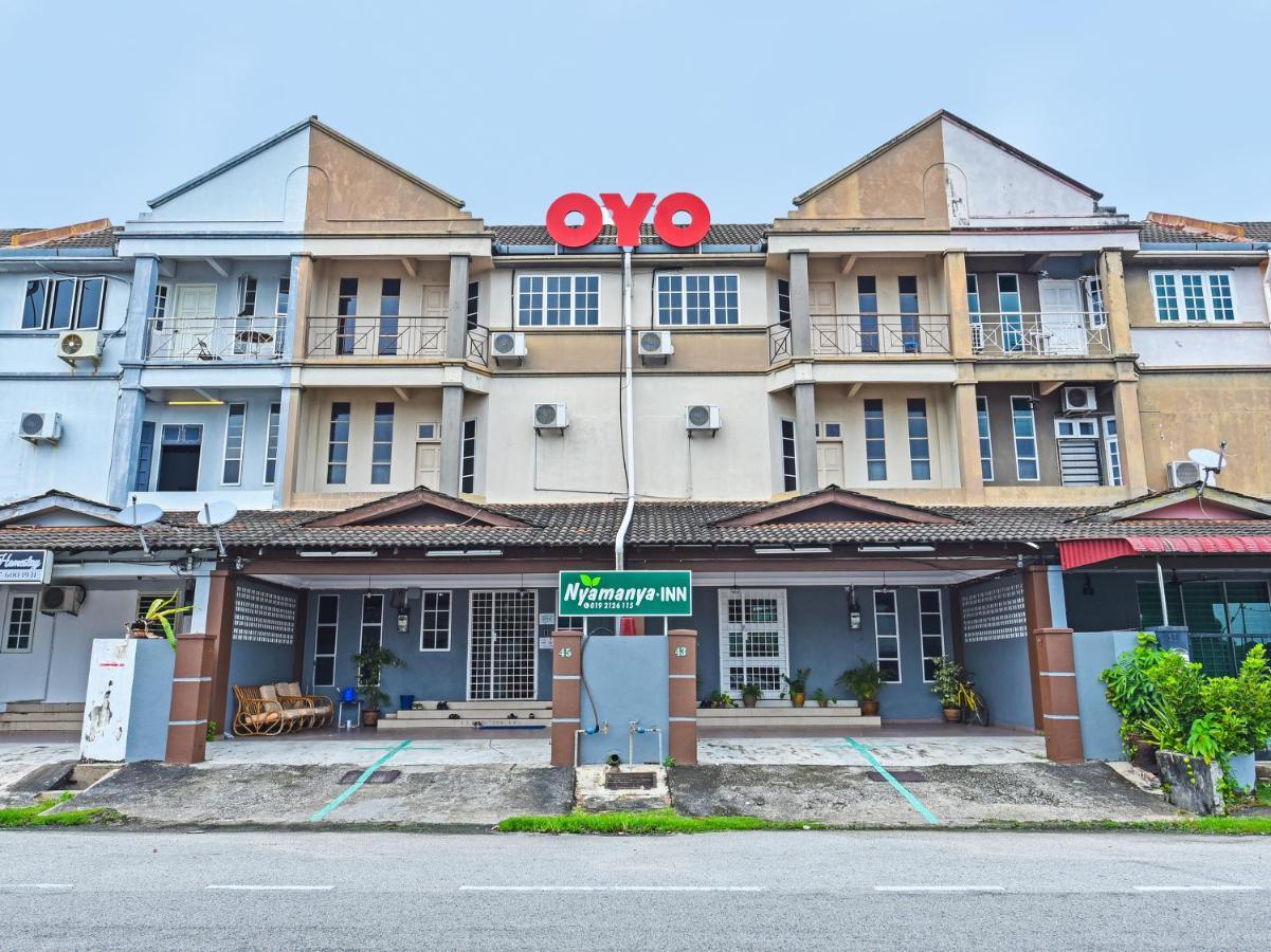 Oyo 90363 Nyamanya Inn Kuantan Exterior photo
