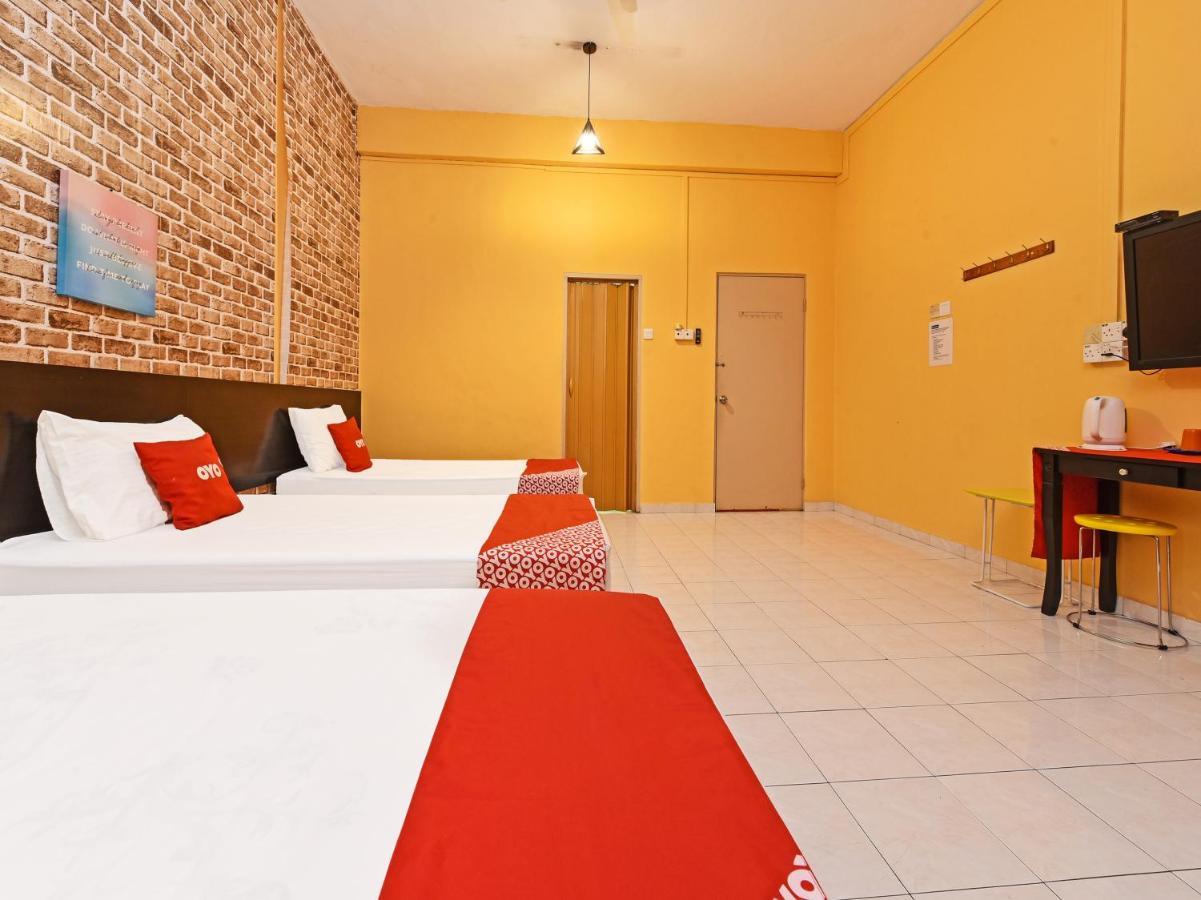 Oyo 90363 Nyamanya Inn Kuantan Exterior photo